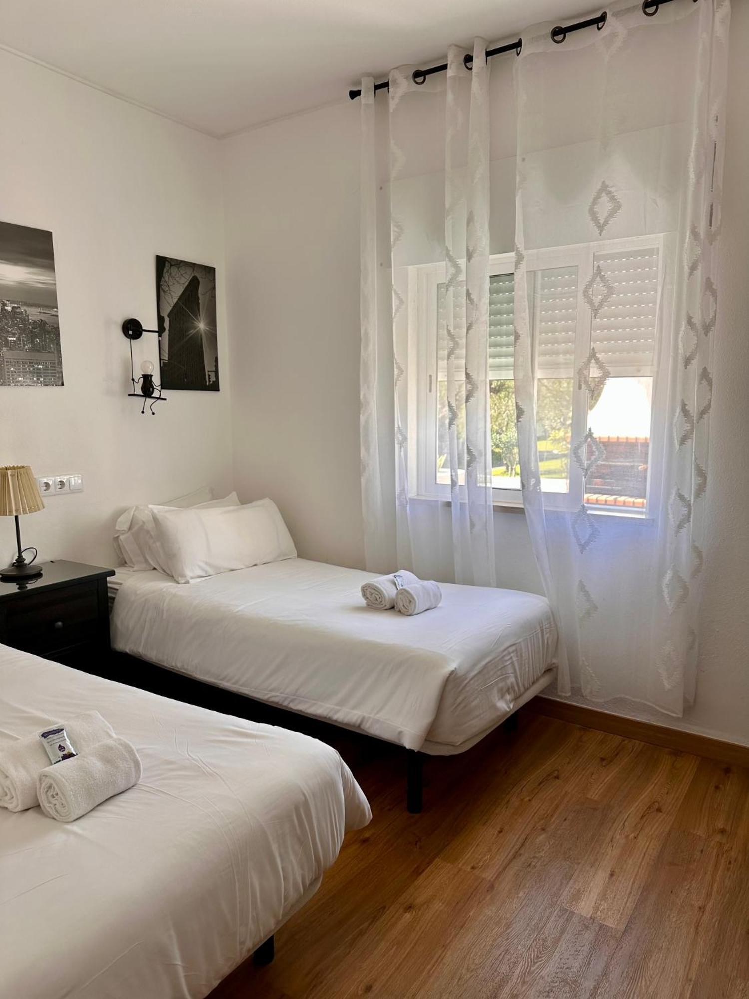 Castelo Da Esperanca Na Vila Sra Da Rocha Porches  Bagian luar foto